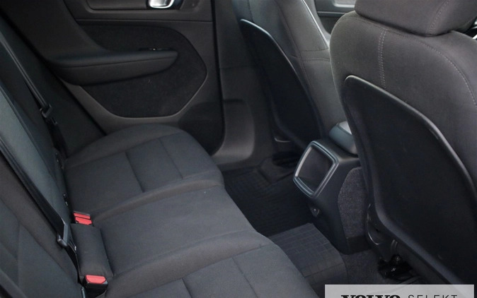 Volvo XC 40 cena 103555 przebieg: 125863, rok produkcji 2019 z Rydułtowy małe 352